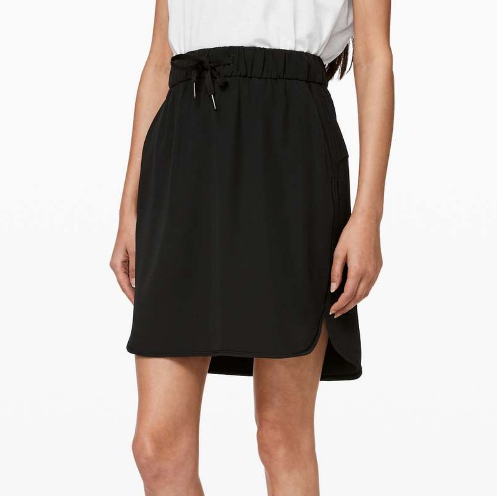 Lululemon On The Fly Black Woven Athletic Skirt Size 4